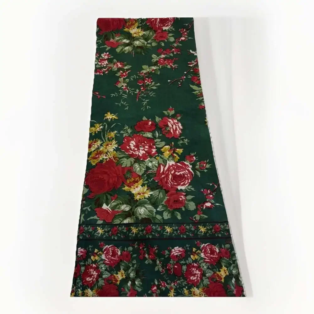 April Cornell Cottage Rose Dark Green/ Red Table Runner 13 x 70